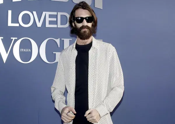 Davvero qualcuno ha sostituito Del Vecchio alla guida dopo l&rsquo;incidente in Ferrari? E chi &egrave; &ldquo;Daniele O.&rdquo;? L&rsquo;amico di Fedez ora dovr&agrave; fare chiarezza, ma qualcosa non torna