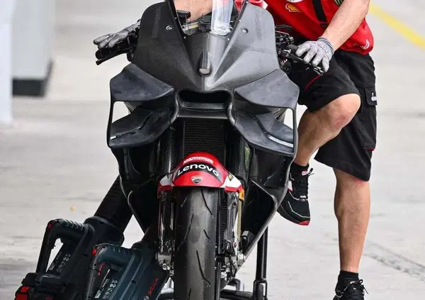Sono fuori dal tunnel: la guerra tra Ducati e Aprilia in MotoGP &egrave; gi&agrave; iniziata a Sepang ed &egrave; tutta roba di aerodinamica. Le nuove carene in esclusiva