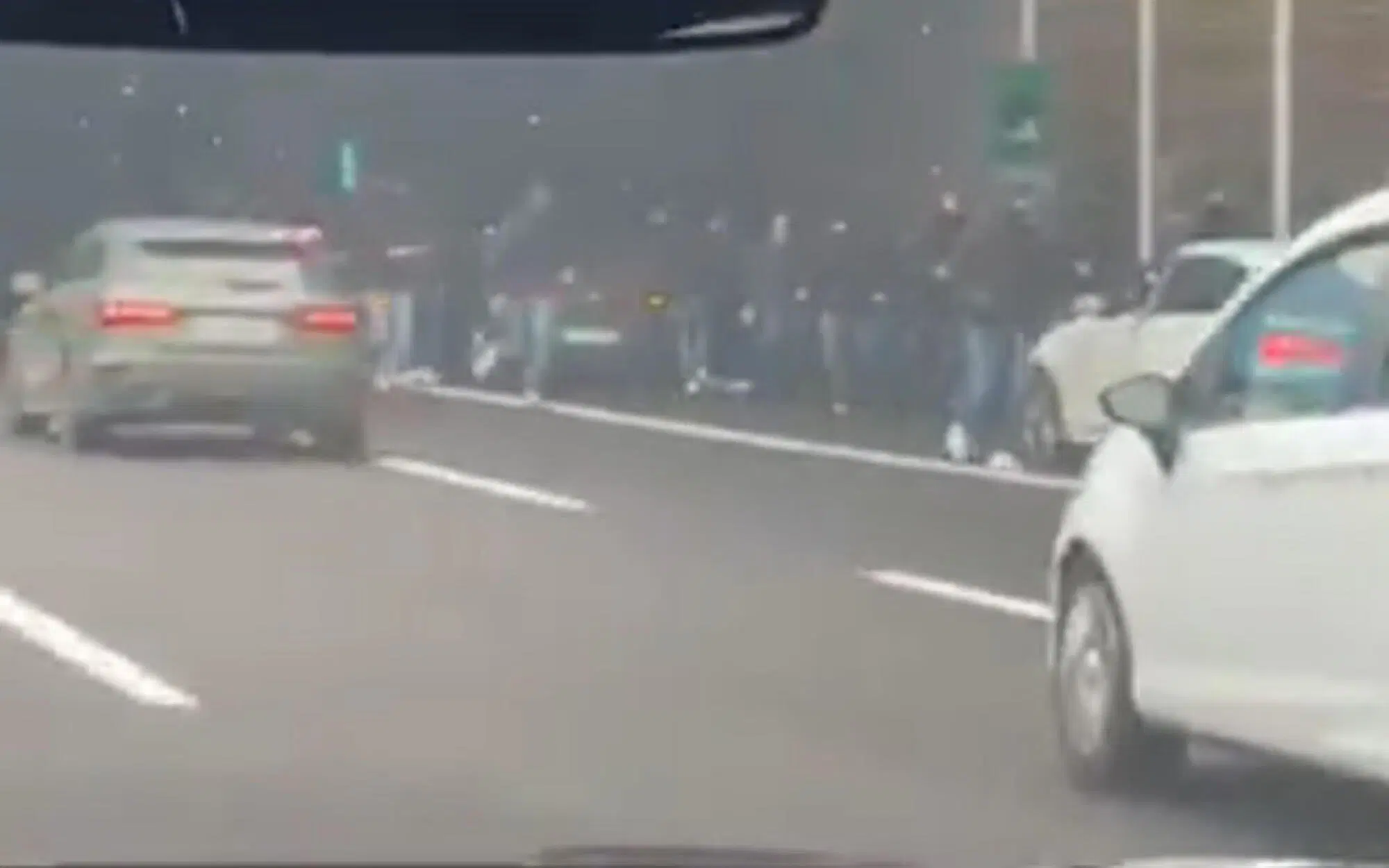 Lo scontro tra ultras sull'A1