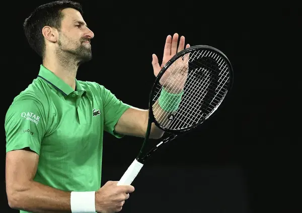 Alcaraz vince gli Australian Open e Djokovic parla di ritiro? &ldquo;&Egrave; stato un viaggio incredibile&rdquo;. 38 anni, la vittoria contro Sinner e l&rsquo;orgoglio di un campione