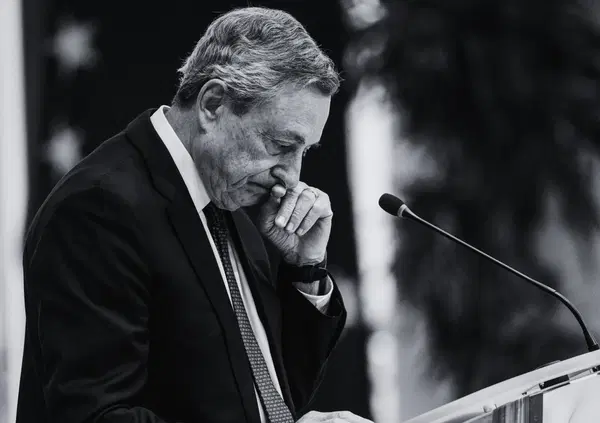 Sveglia! Mario Draghi e un secchio di acqua gelida in faccia all&rsquo;Europa: &ldquo;L&rsquo;ordine globale &egrave; defunto. Trump minaccia i nostri interessi e la Cina domina sulle terre rare&rdquo;. Ma c&rsquo;&egrave; una soluzione