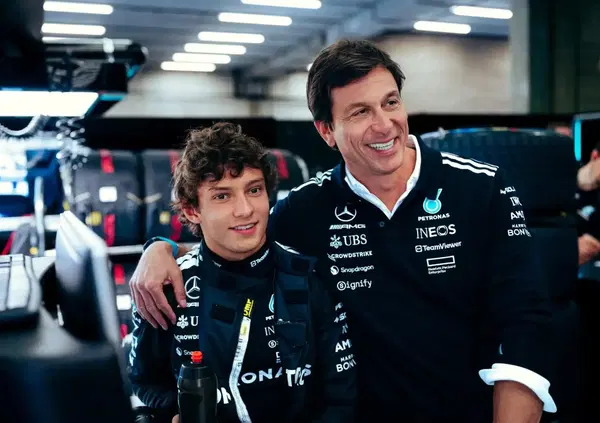 Nel 2026 Antonelli si prender&agrave; la Mercedes e la Formula 1? &ldquo;Il mio obiettivo &egrave; vincere, contro Russell sar&agrave; divertente&rdquo;. E Wolff spara su chi accusa la W17