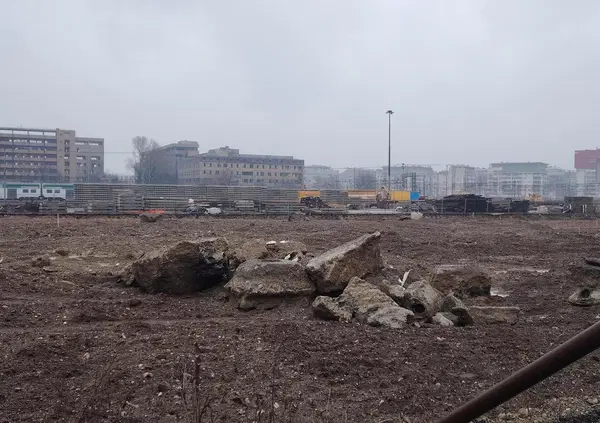 Rogoredo Afghanistan: reportage dalla distopia, ovvero un non luogo. Jeffrey Epstein &egrave; vivo e abita qui