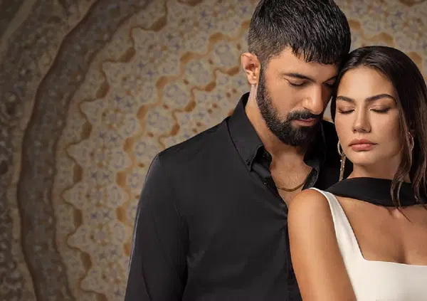 Pier Silvio Berlusconi scappa dalle Olimpiadi, toglie la fiction di Gabriel Garko e piazza una turcata all'ultimo minuto: ma Canale 5 non aveva deciso di fare concorrenza alla Rai? La tv &egrave; sempre pi&ugrave; piatta...