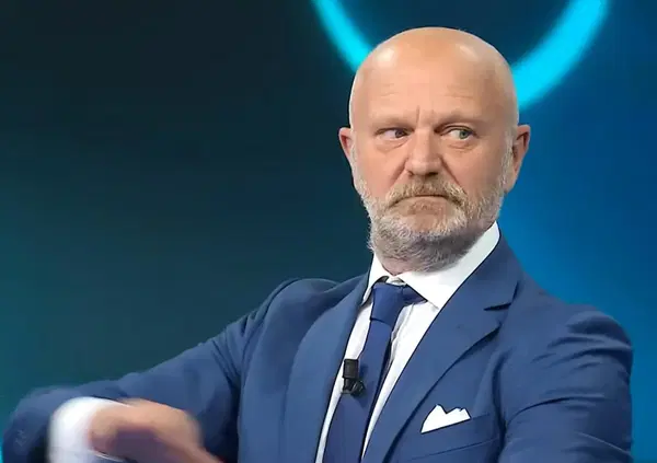 Sanremo 2026, Andrea Pucci si ritira perch&eacute; s'&egrave; ca*ato sotto! (No, non c'entrano gli insulti n&eacute; la politica)