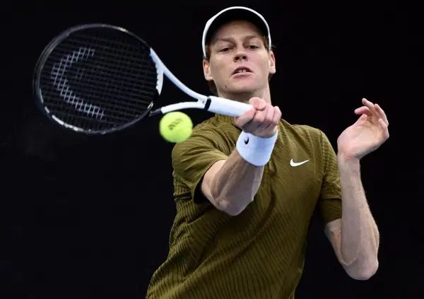 &ldquo;Differenze col tennis? Ecco perch&eacute; nello sci c'&egrave; pi&ugrave; pressione&rdquo;. Jannik Sinner sulle Olimpiadi e il messaggio a Lindsey Vonn: &ldquo;Ti penso&rdquo;. E sulle performance di Franzoni a Milano Cortina?