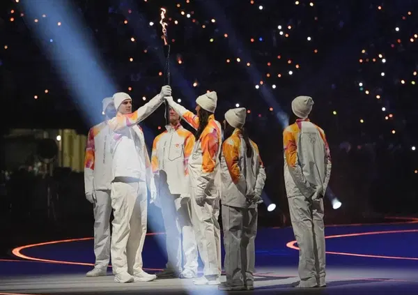 Anna Danesi commenta il caso Petrecca e d&agrave; l'unica risposta possibile: &ldquo;Non me ne frega niente, lui ha fatto una figuraccia e io ho portato la torcia olimpica&rdquo;