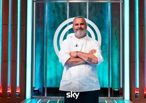 Chi &egrave; &Aacute;ngel Le&oacute;n, l' "ecochef" del mare ospite a MasterChef? Le tre stelle Michelin, il ristorante a Cadice, l'uso del placton e le sue tecniche innovative