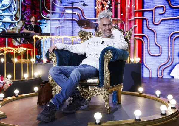 Il Prof Vincenzo Schettini delira al BSMT: "La scuola del futuro? Online e a pagamento per tutti! Mentre la cultura &egrave; un prodotto in vendita, come al supermercato"