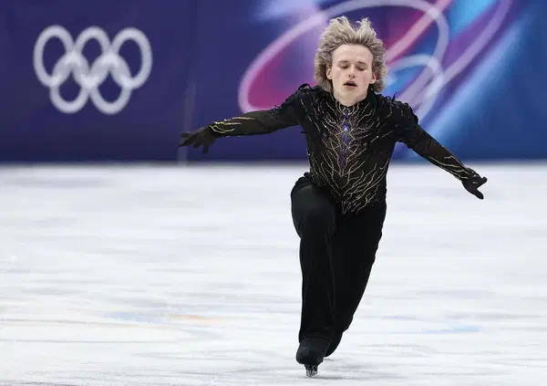 Anche Dio pu&ograve; cadere. Ilia Malinin perde l&rsquo;oro a Milano Cortina e si scopre umano. Ma chi gode (pure in telecronaca) del fallimento di un ragazzo di 21 anni ha un problema 