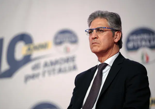 Se Petrecca si dimette perch&eacute; continueranno a dargli 217 mila euro? Dopo la figuraccia alle Olimpiadi rester&agrave; "a disposizione della Rai"