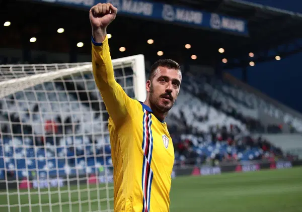 Ci voleva Emiliano Viviano per rimettere a posto le malelingue: &ldquo;Bastoni? La morale tenetela per voi&rdquo;. Altro che gogna: &ldquo;Se fosse stato in Nazionale sarebbe un eroe&rdquo;