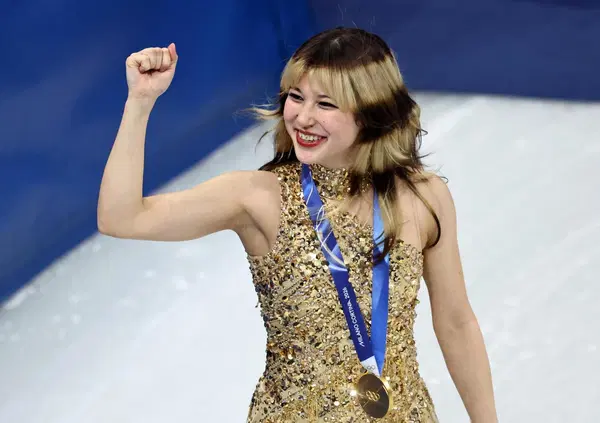Malinin? No, il volto del pattinaggio mondiale &egrave; Alysa Liu, oro alle Olimpiadi: la dea del ghiaccio comincia il suo regno a Milano Cortina. Il ritiro e il comeback, come Michael Jordan