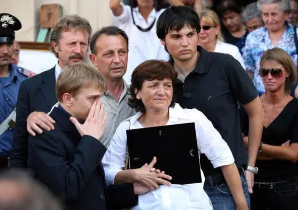 Delitto di Garlasco, la chiave &egrave; il tempo pi&ugrave; dell&rsquo;orario? L&rsquo;indiscrezione sulla consulenza Cattaneo. Intanto spuntano altre intercettazioni tra casa Cappa, casa Poggi e casa Stasi (nel video di Bugallalla)