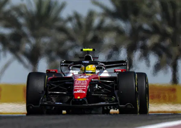 Questa Ferrari &egrave; da Mondiale? &ldquo;Abbiamo capito che c&rsquo;era un buco nel regolamento, abbiamo cercato di sfruttarlo&rdquo;: cos&igrave; le innovazioni della SF-26 potrebbero fare la differenza