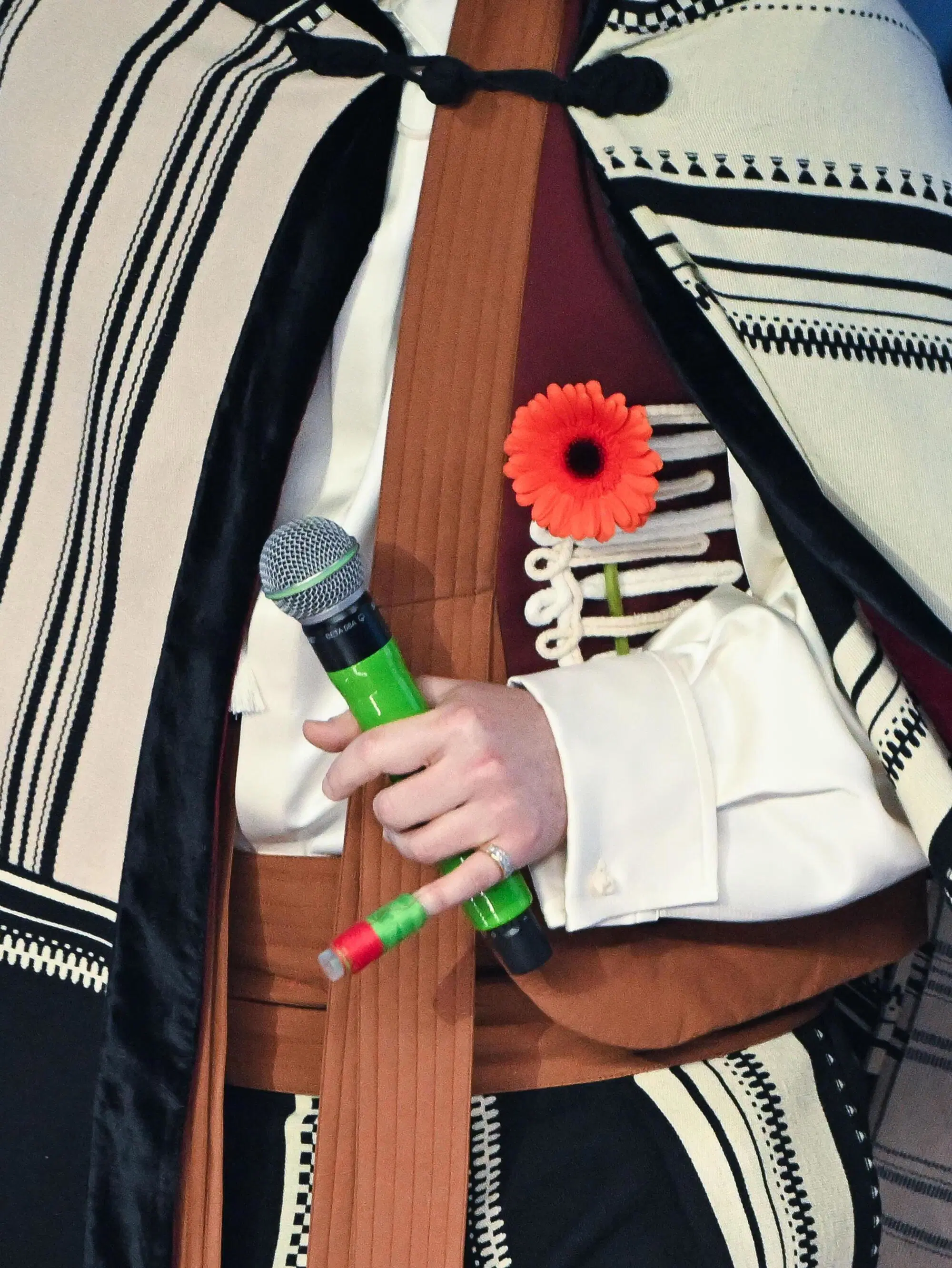 Il fiore di Dargen Ansa