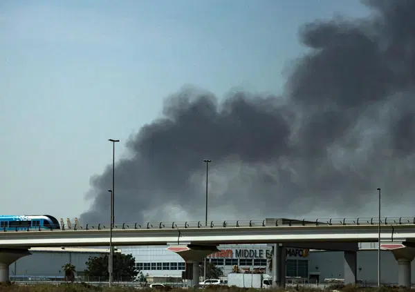 ESCLUSIVA: I missili iraniani su Dubai? &ldquo;Non spaventano gli investitori, ma solo noi civili dimenticati dall&rsquo;Italia&rdquo; parla l&rsquo;analista Alessandro Corsetti intrappolato a Dubai