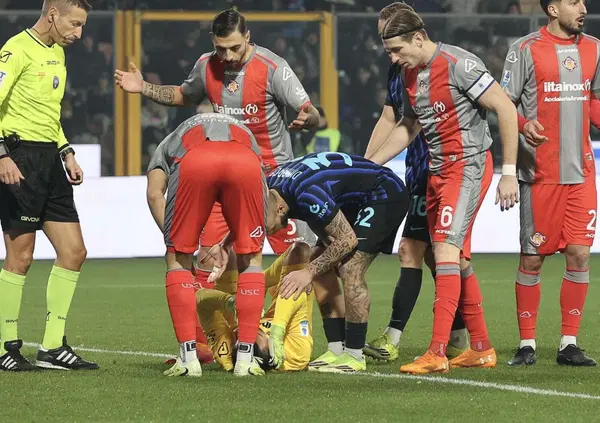 Revocati i domiciliari al diciannovenne ultras che ha lanciato il petardo ad Audero: avr&agrave; l&rsquo;obbligo di firma. Ecco il nuovo provvedimento per il giovane della curva Nord dell&rsquo;Inter