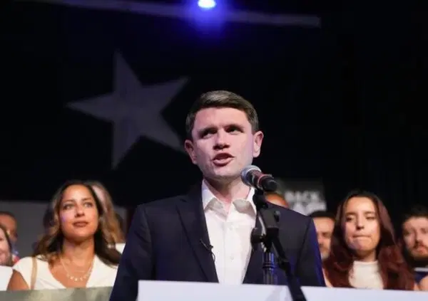 Chi &egrave; James Talarico il J D Vance della sinistra americana (o il Charlie Kirk?): vince le primarie in Texas ma non &egrave; il solito Dem politicamente corretto: anti-Maga e anti-woke, cristiano e progressista. &egrave; l&rsquo;alternativa che stavamo aspettando?
