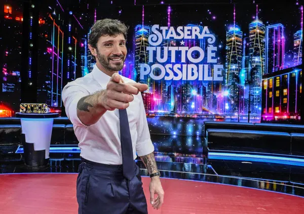 Aldo Grasso asfalta Stefano De Martino: &ldquo;Un animatore per feste a domicilio. Il suo &egrave; il pi&ugrave; grande salto di carriera fatto in Rai&rdquo;