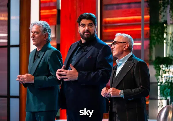 MasterChef 15 &egrave; finito, ma cosa ci ha insegnato della cucina del futuro? Lo abbiamo chiesto al critico Valerio Visintin: &ldquo;&Egrave; fiction. La verit&agrave; &egrave; che diventeremo tutti vegetariani&rdquo;