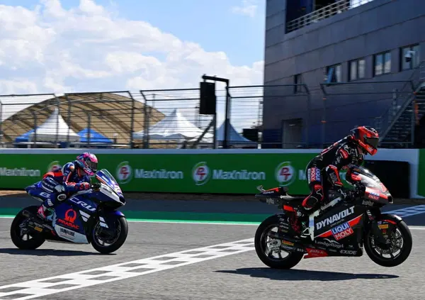 &ldquo;Met&agrave; punti per tutti&rdquo;: la Moto2 &egrave; appena cominciata e dalla stanza dei bottoni hanno gi&agrave; fatto un casino