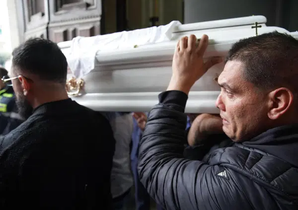 Domenico morto al Monaldi: c'&eacute; anche altro? L'inchiesta si allarga oltre quel cuore donato (e bruciato)