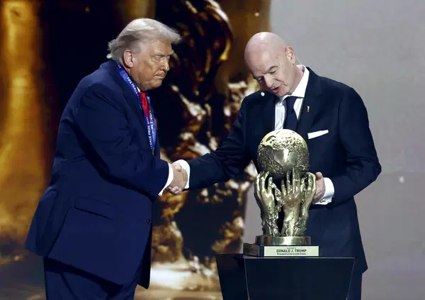 La Russia &egrave; esclusa da Mondiali e Olimpiadi, gli Stati Uniti invece li ospitano nonostante la guerra. Tutta l'ipocrisia dello sport e le regole che cambiano in base alla bandiera