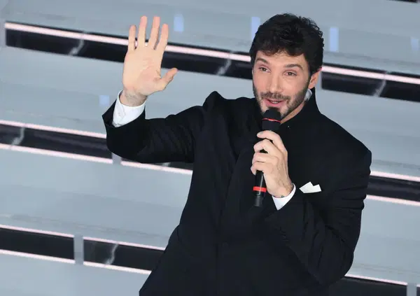 Sanremo 2027 sar&agrave; il Festival delle ex? A quanto pare Stefano De Martino vorrebbe Emma e Belen co-conduttrici
