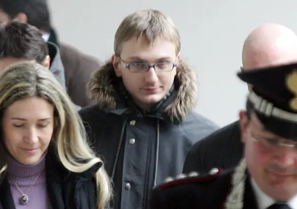 Delitto di Garlasco: la &ldquo;cartella militare&rdquo; di Alberto Stasi? Di &ldquo;raccapricciante&rdquo; c&rsquo;&egrave; solo il giannizzerismo (e la querelite)