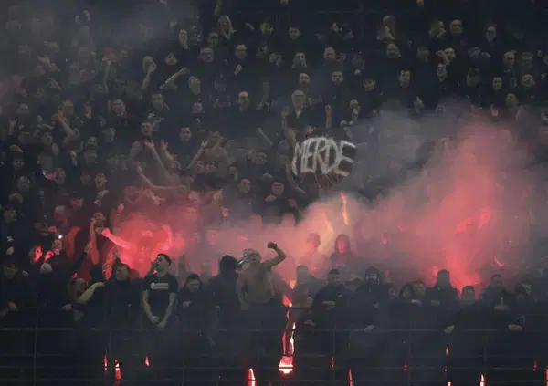 Gli ultras del Milan boicottano lo stadio? La curva Sud chiede di non comprare i biglietti per la partita contro la Juve: &ldquo;Lasciamo San Siro ai clienti, per i tifosi &egrave; il momento di dire basta&rdquo;
