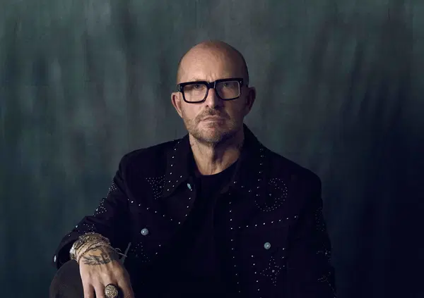 Abbiamo intervistato Giacomo Maiolini, il vero hitman della discografia italiana: "Ho un rapporto particolare con il tempo perch&eacute; cerco sempre di arrivare prima di lui"