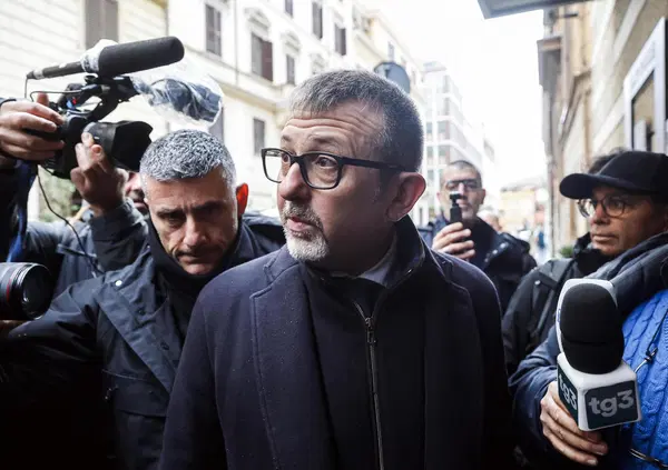 Nella vicenda di Delmastro nessuno parla di un socio: chi sono l'avvocato esperto in fallimenti di Locri e la moglie manager Donatella Pelle