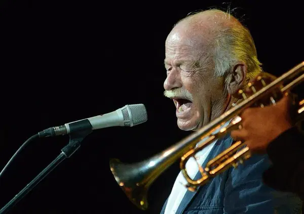 Questa lunga storia d&rsquo;amore che &egrave; stata la musica di Gino Paoli: ritratto ribelle e romantico di un artista che &egrave; andato contro ogni censura