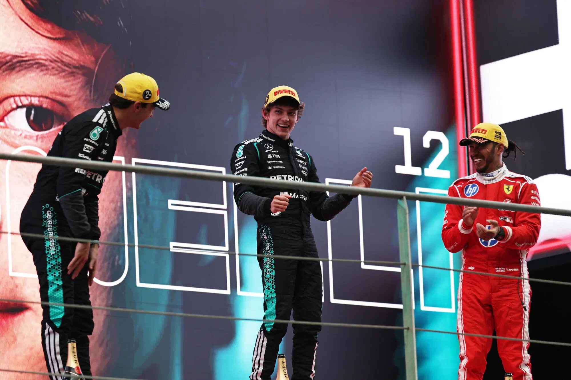 Lewis Hamilton Kimi Antonelli Cina Podio