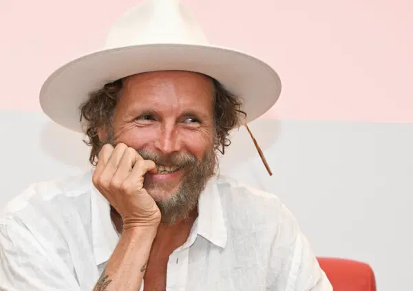 GialappaShow, tutte le anticipazioni e le indiscrezioni del globo terraqueo e quella di MOW: Giovanni Vernia pronto a perculare Jovanotti in studio
