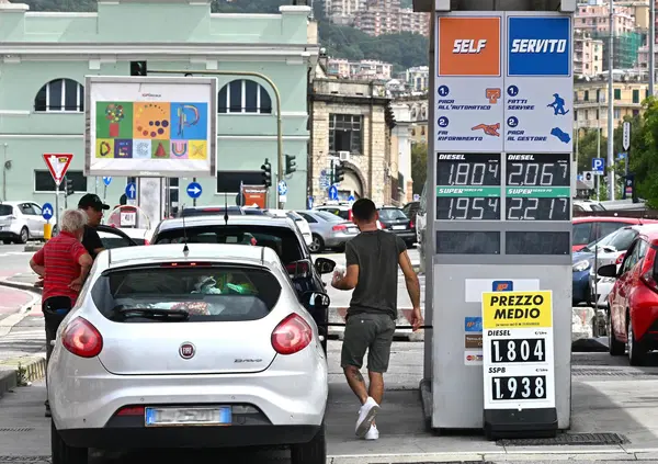 L'Italia rischia un lockdown energetico? Ecco cosa sta succedendo con la guerra in Iran, le misure estreme in Asia e il report dell'Agenzia Internazionale dell'Energia