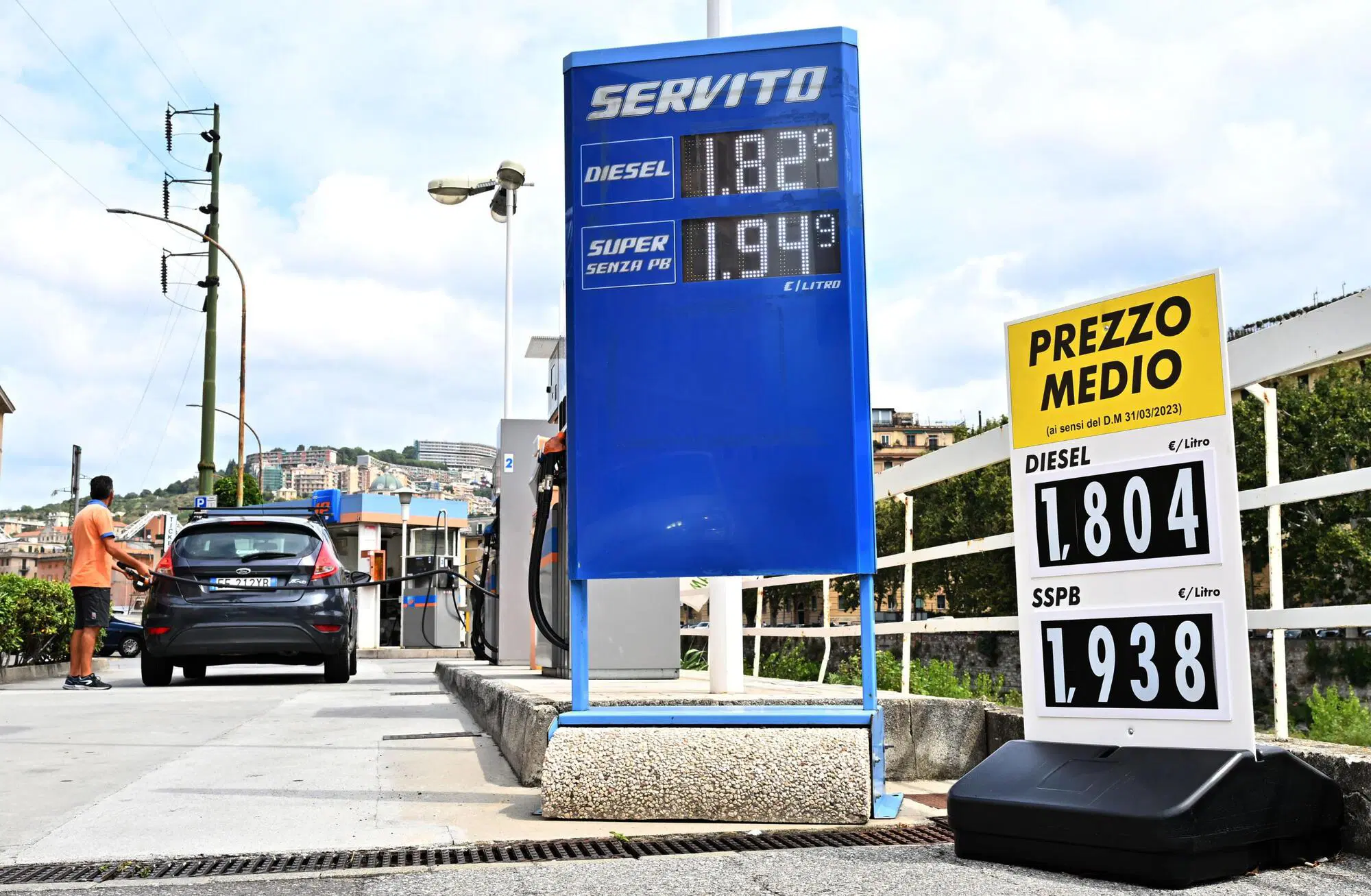 Benzina