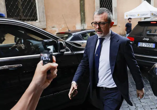 Ma davvero Delmastro diceva di aver venduto le quote a Miriam Caroccia ma lei non ne sapeva niente?