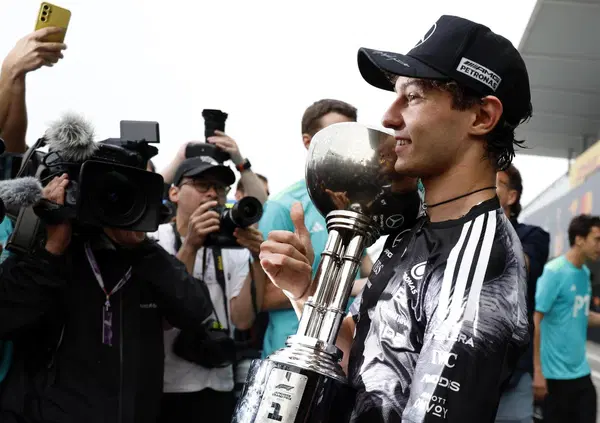 Roberto Chinchero a MOW: &ldquo;Antonelli pu&ograve; sognare a occhi aperti, ma deve proteggersi&rdquo;. E poi la magia di Suzuka, Russell, la scommessa di Toto, la vita che cambia e il paragone con il 2007 di Hamilton