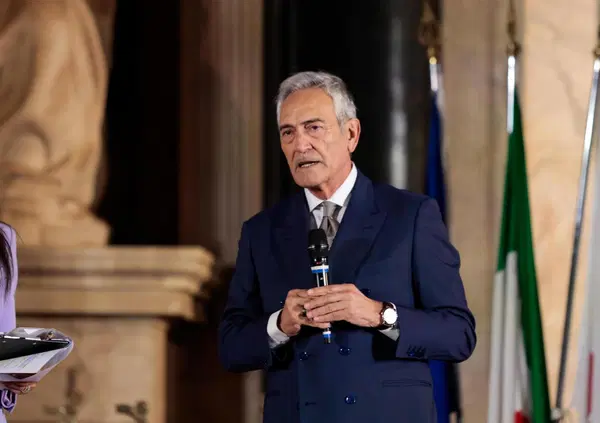 Gravina spara a salve su tutti gli sport dilettantistici: ecco quello che c'&egrave; di sbagliato nelle parole sul professionismo. E Abodi gli chiede di andarsene: &ldquo;Chieder&ograve; personalmente le dimissioni&rdquo;