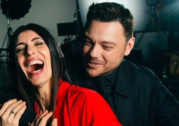 A Giorgia e Tiziano Ferro basta pochissimo per essere &ldquo;Superstar&rdquo; e con il nuovo feat fanno tutto quello che nessuno si aspettava da loro