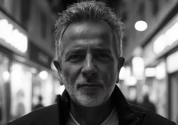 Alberto Stasi "potresti essere tu": Giuseppe Brindisi con la Bocellari, la iena De Giuseppe, De Rensis e Brindani porta il dubbio su Garlasco a teatro (e noi dentro l&rsquo;umano)