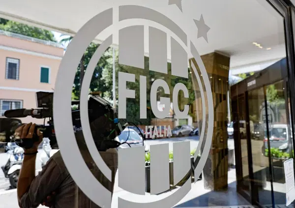 Il tesoretto per rifondare il calcio italiano arriva dalle scommesse? Il giro del betting vale miliardi: e se una quota andasse a infrastrutture e settori giovanili?