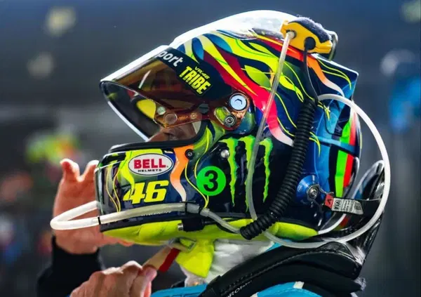 La guerra ha fermato F1 e MotoGP ma non Valentino Rossi, che dar&agrave; tutto questo weekend al Paul Ricard. Ecco gli orari e dove vederlo
