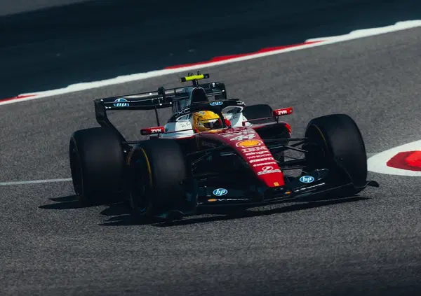 Ferrari ha battuto Mercedes e Red Bull? S&igrave;, ma negli uffici della FIA. E nel frattempo Domenicali parla con Verstappen: &ldquo;Va ascoltato&rdquo;