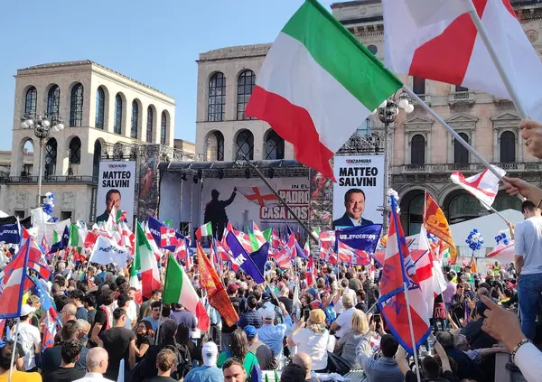 Salvini, la bella greca Aphrodite Latinopoulou che invoca la pena di morte ma non solo: al di l&agrave; di Bardella &amp;co, c'erano un maranza democristiano, il movimento indipendentista Sikh del Punjab e tanto altro (un reportage mistico da Piazza Duomo)