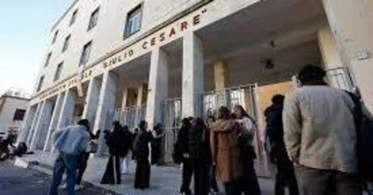 Davvero le &ldquo;liste stupri&rdquo; al liceo sono una moda? Dopo Roma anche Lucca. E una ragazza racconta&hellip;