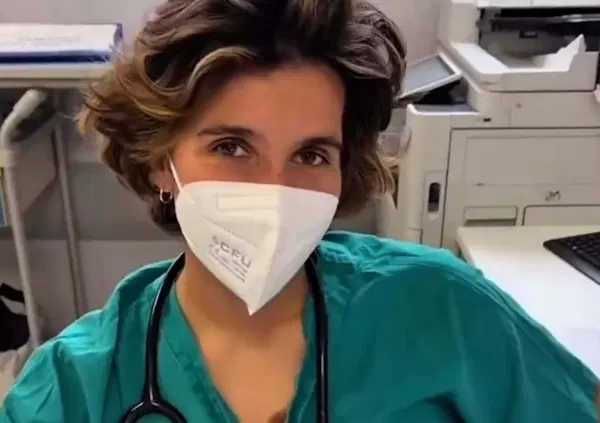 Minerva Salute? Il problema non &egrave; lei ma il fatto che medici (e non solo) siano su TikTok, schiavi dell'algoritmo come influencer qualunque