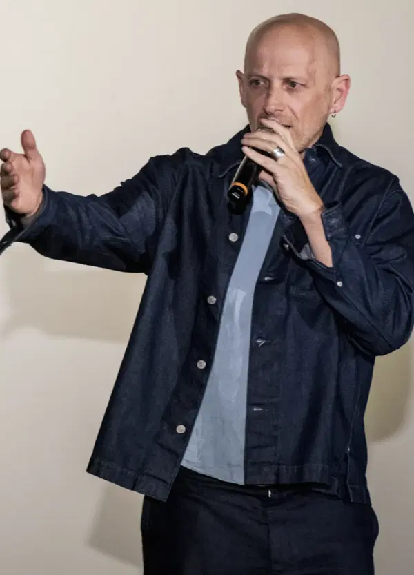 Lo sceneggiatore Stefano Sardo dallo Script Fest sull&rsquo;unicit&agrave; di ogni sguardo, la necessit&agrave; in una storia e la rappresentazione della violenza. E ricorda Libero De Rienzo: &ldquo;Talento non addomesticabile&rdquo;